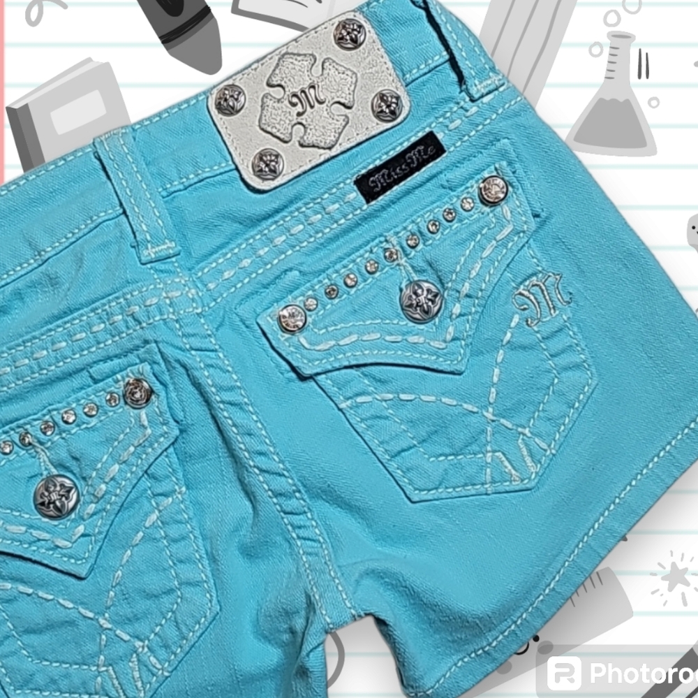 Miss Me Girls Aqua Jean Shorts. (Youth) Girl's Size: Waist 08x2.5 Inseam.